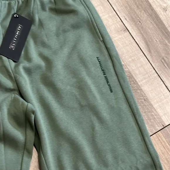 Alphalete Green wide leg sweatpants - Picture 3 of 5